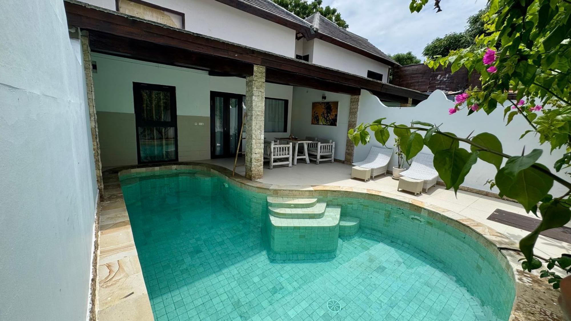 Cantika Villa Τζίλι Τραγουανγκάν Εξωτερικό φωτογραφία